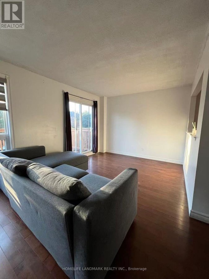 1016 LUCERNE CRESCENT - Photo 5