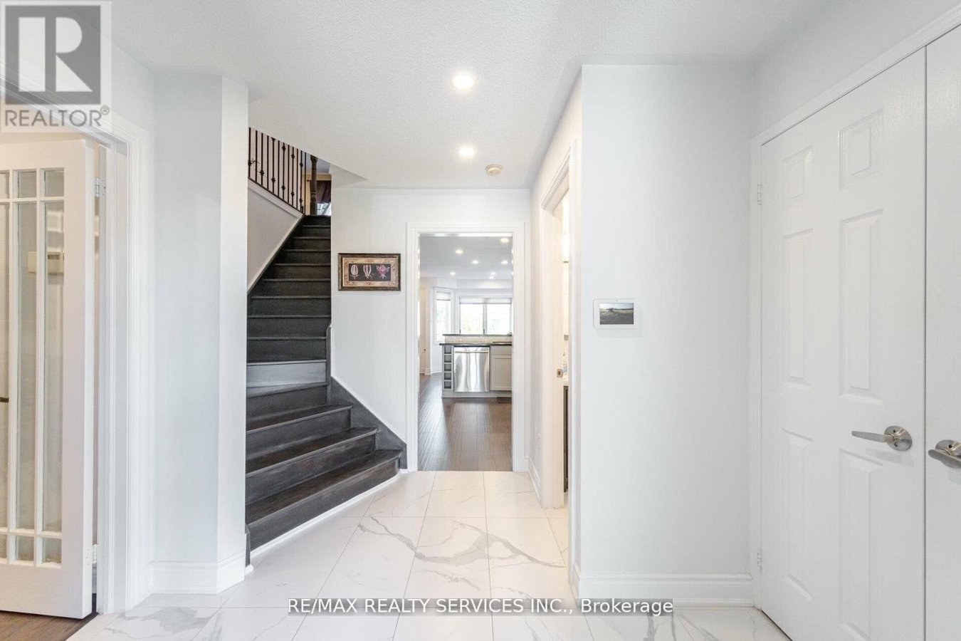 5749 GREENSBORO DRIVE - Photo 4