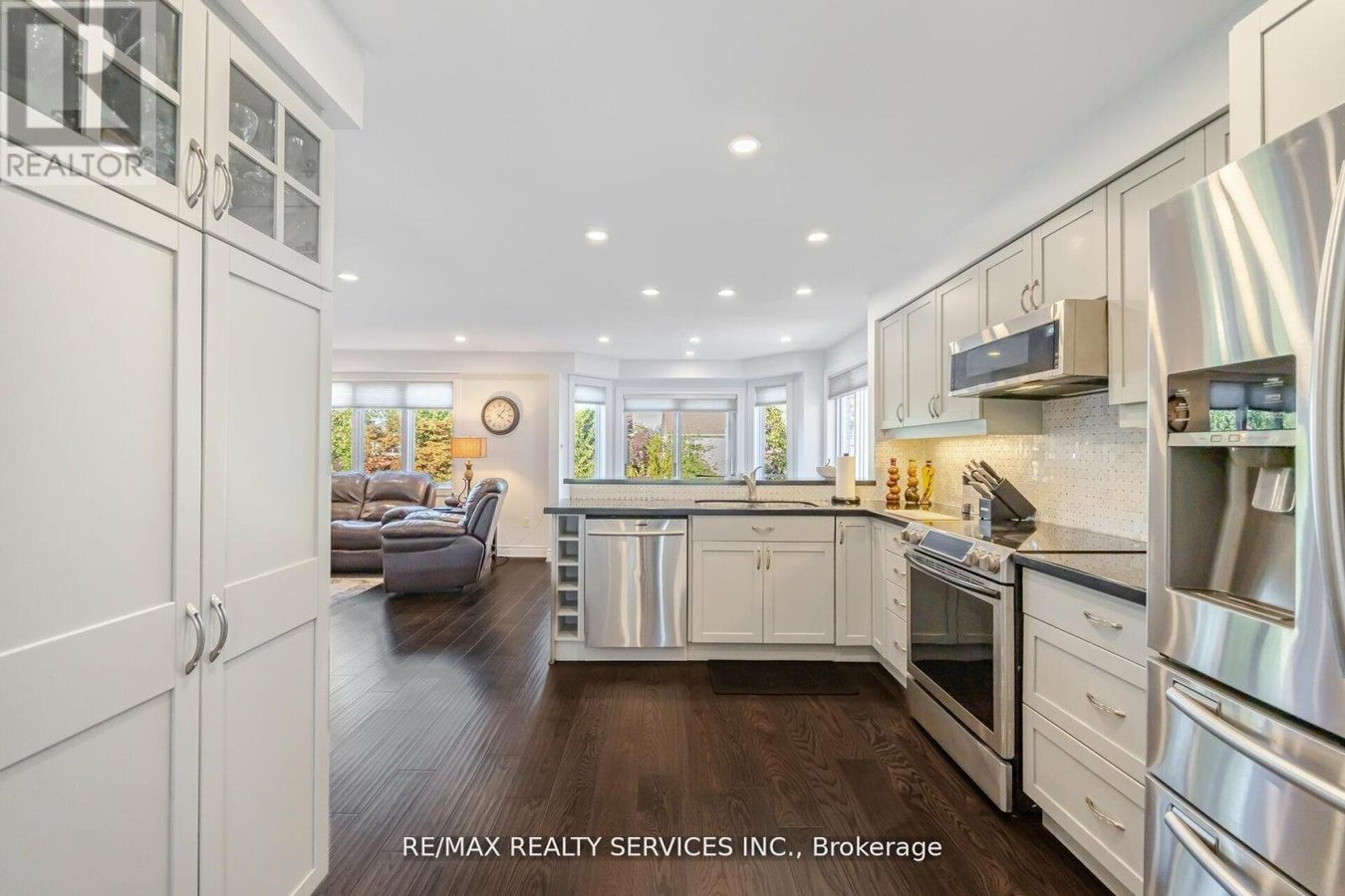 5749 GREENSBORO DRIVE - Photo 9