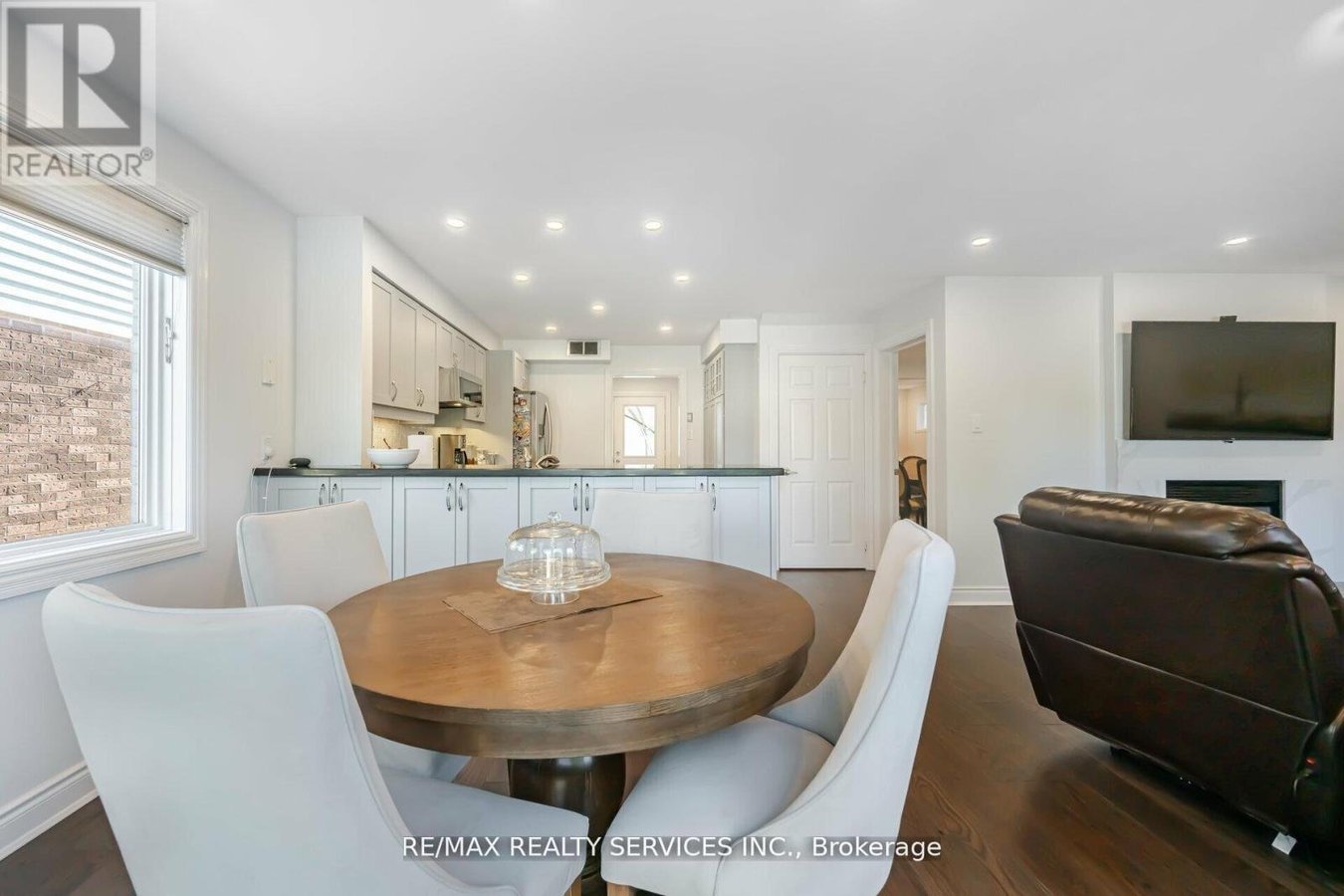 5749 GREENSBORO DRIVE - Photo 10