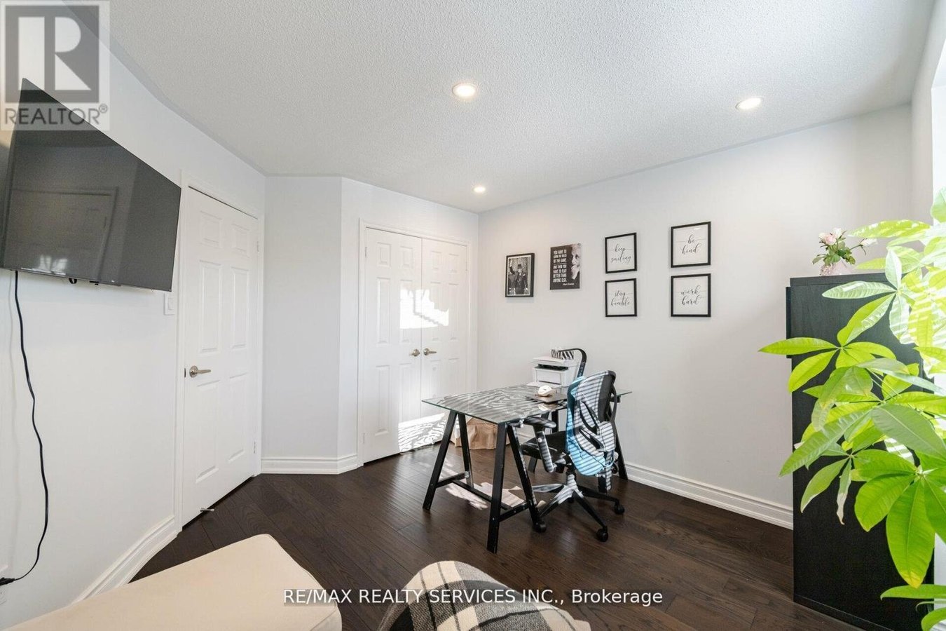 5749 GREENSBORO DRIVE - Photo 25