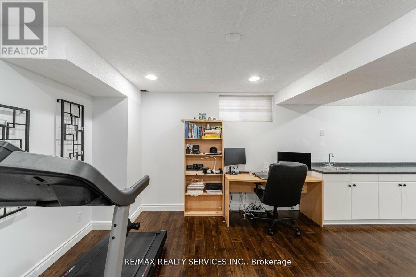 5749 GREENSBORO DRIVE - Photo 34