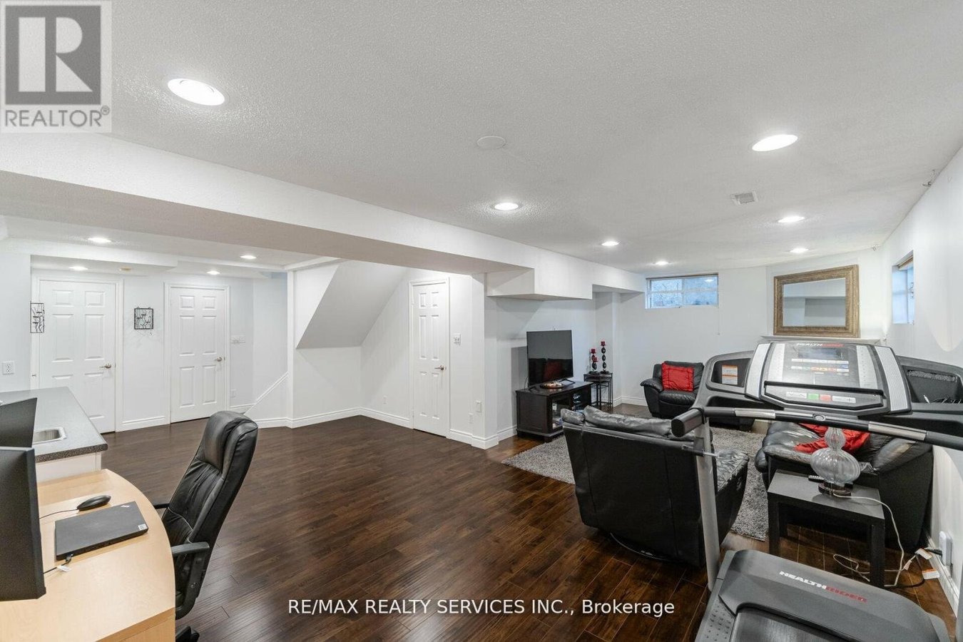 5749 GREENSBORO DRIVE - Photo 35