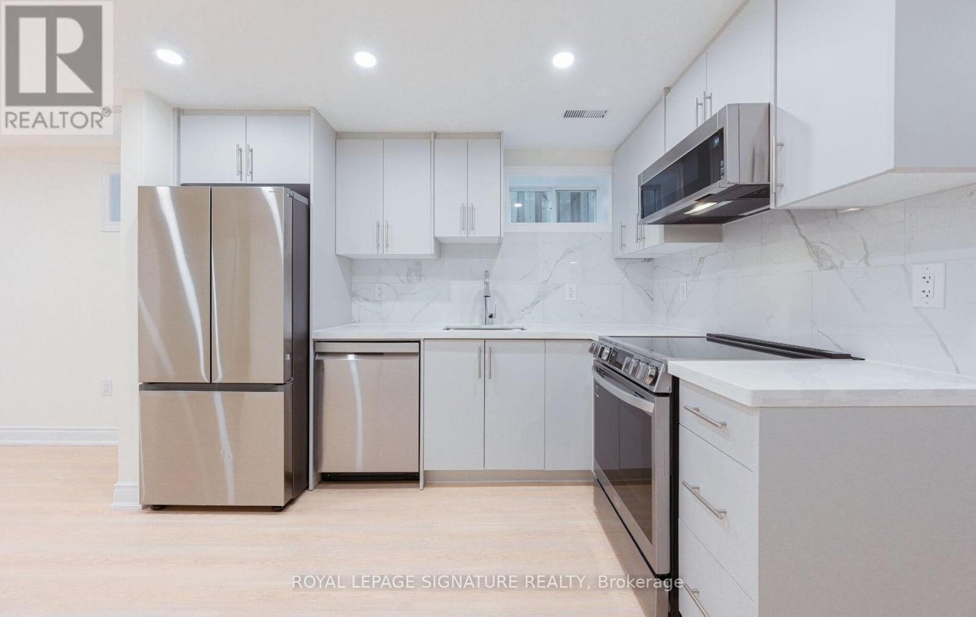 3980 MIDHURST LANE - Photo 16
