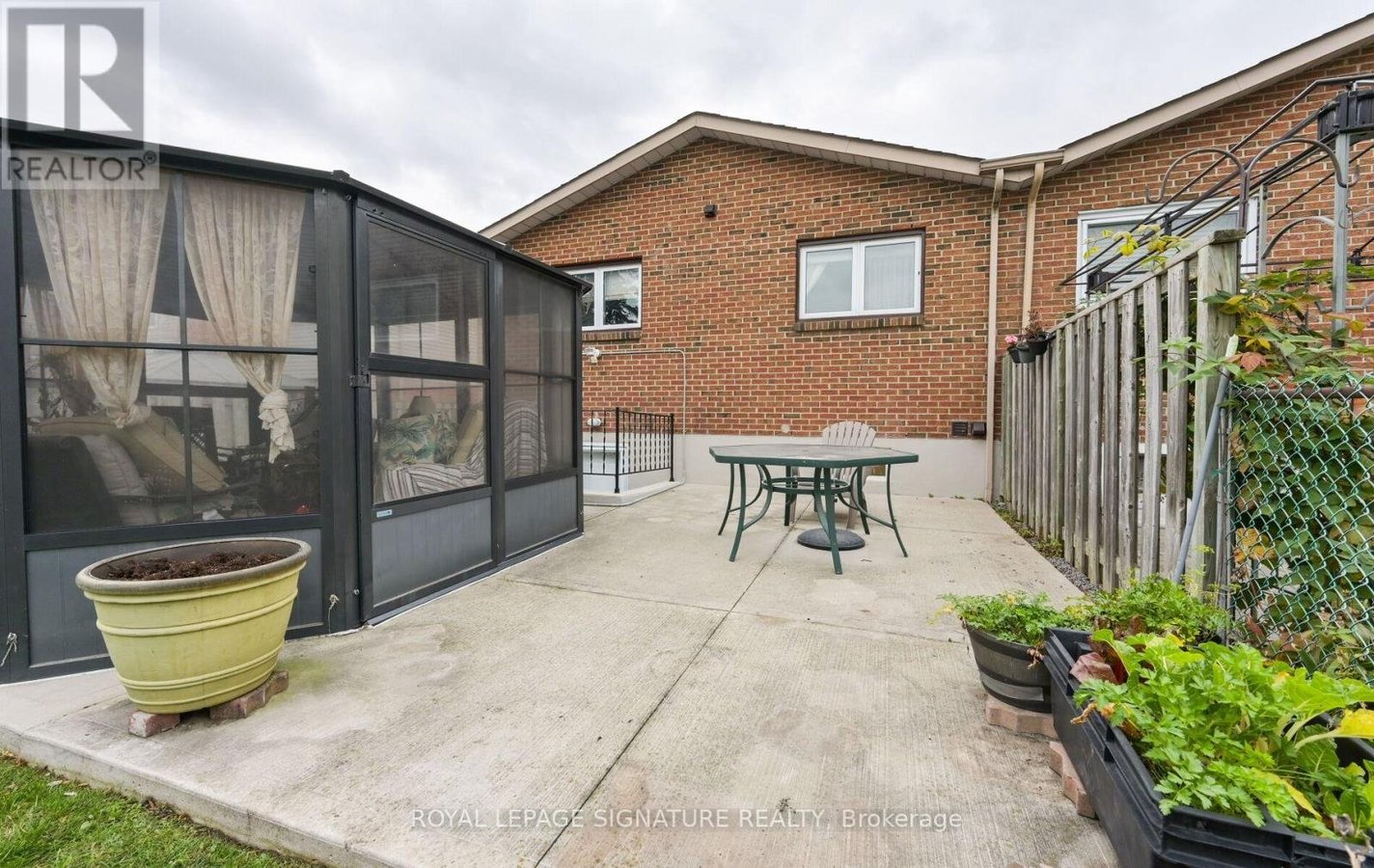 3980 MIDHURST LANE - Photo 28