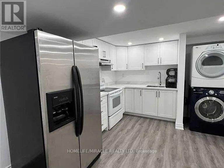 3371 SCHOMBERG AVENUE - Photo 9