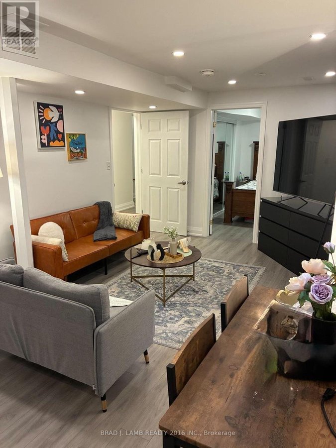 BSMT - 922 MAYS CRESCENT - Photo 5
