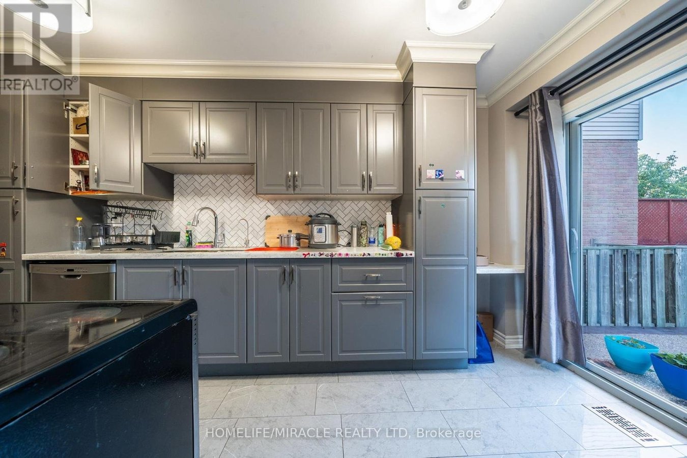 613 GALLOWAY CRESCENT - Photo 10