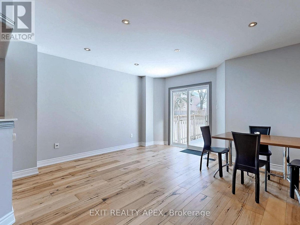 5552 CORTINA CRESCENT - Photo 4