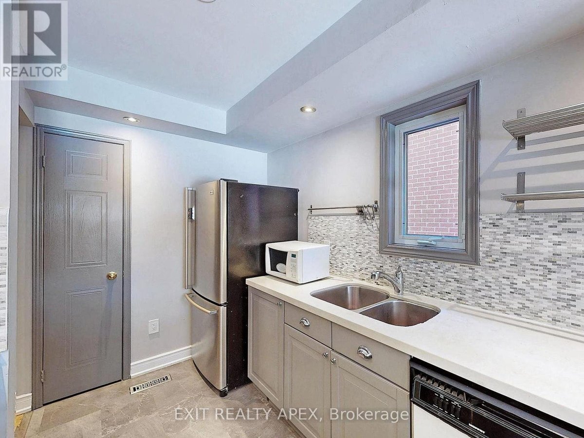 5552 CORTINA CRESCENT - Photo 11