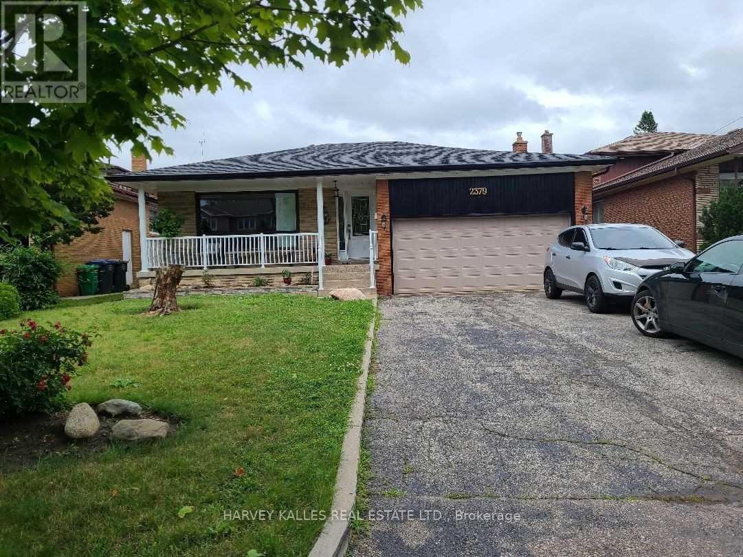 LOWER - 2379 HENSALL STREET - Photo 1