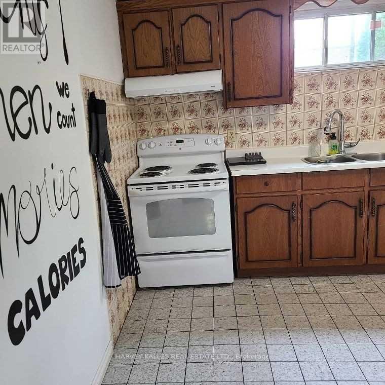 LOWER - 2379 HENSALL STREET - Photo 7