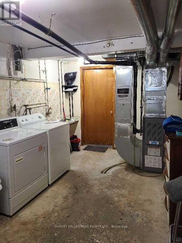 LOWER - 2379 HENSALL STREET - Photo 10
