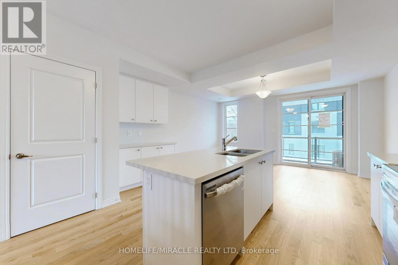 5911 SAIGON STREET E - Photo 9