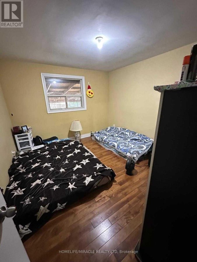 7166 SHALLFORD ROAD - Photo 3