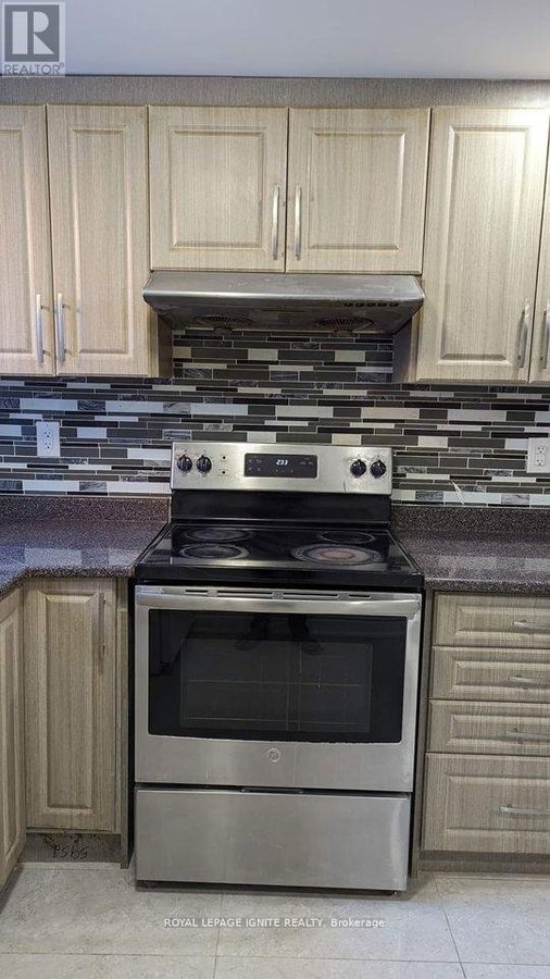 BSMT - 5952 CHALFONT CRESCENT - Photo 3