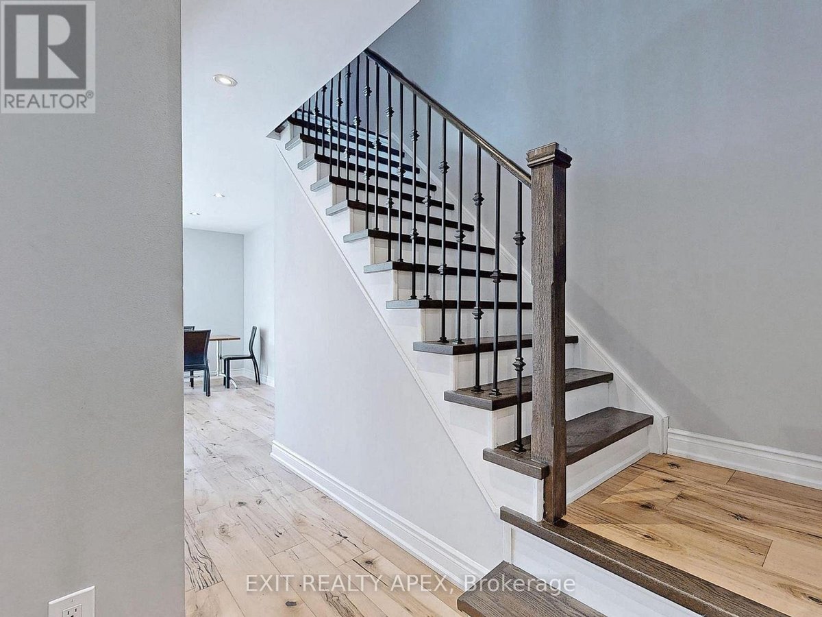 5552 CORTINA CRESCENT - Photo 16