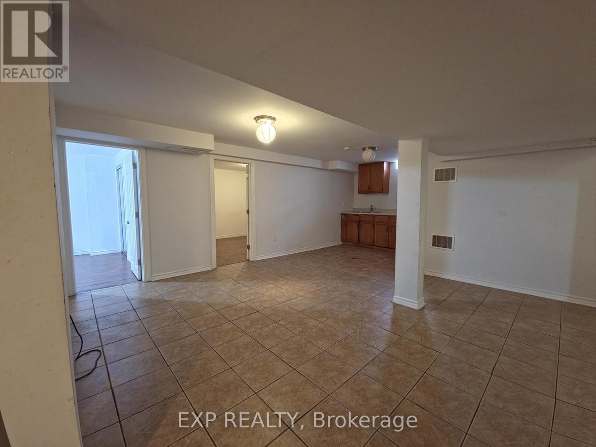 LOWER - 5815 RIVERDALE CRESCENT - Photo 1