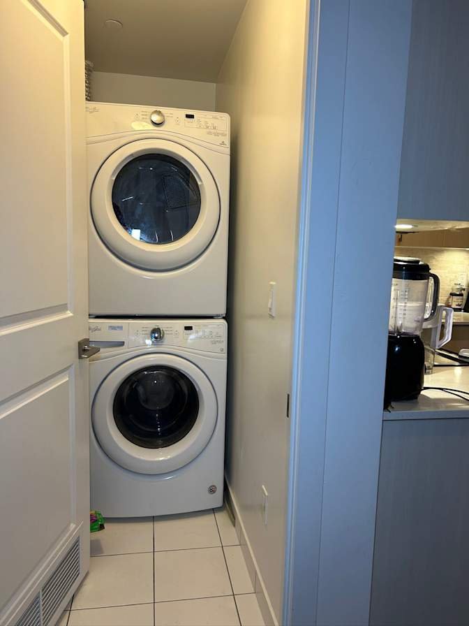 Central Erin Mills - Photo 6