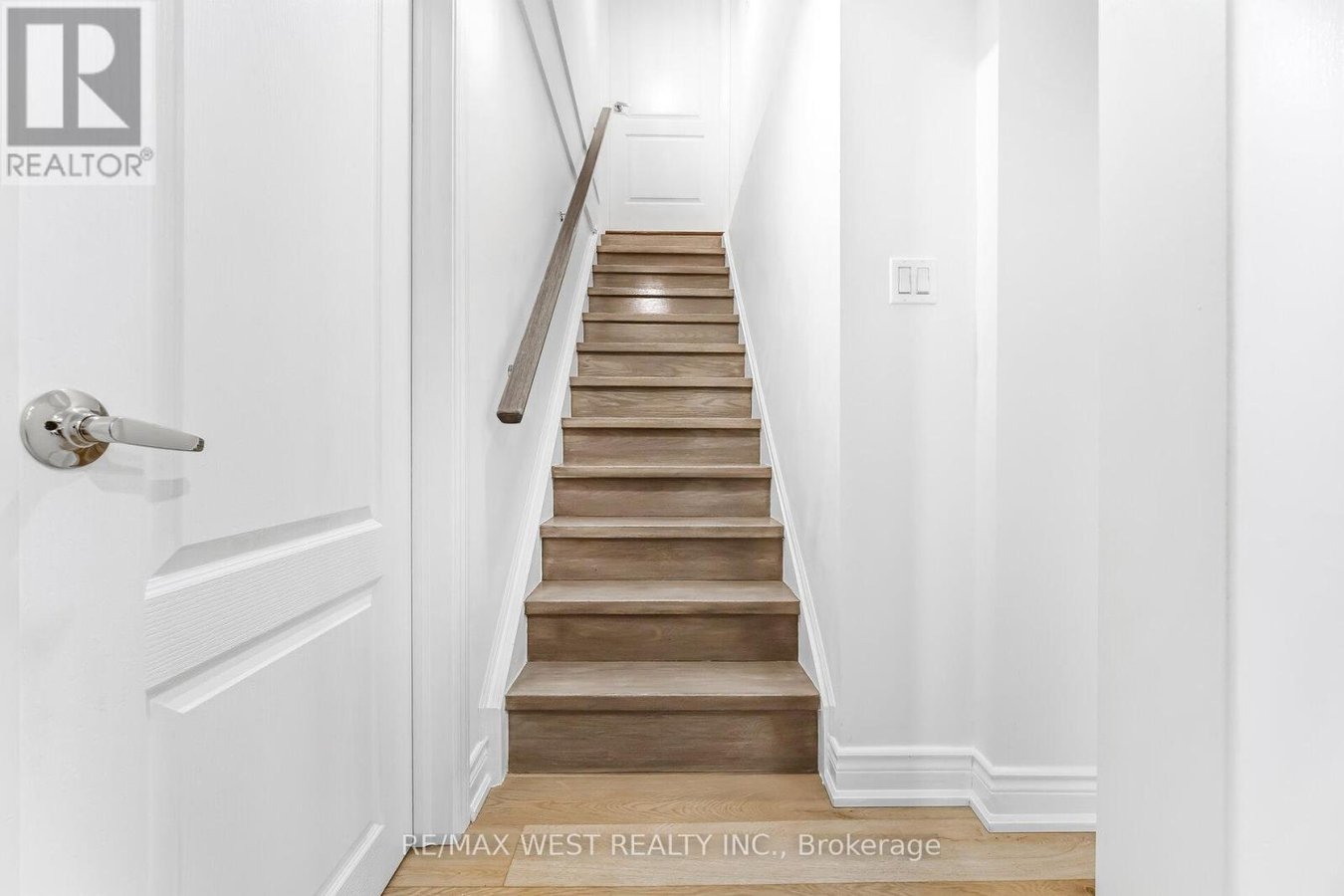 BASEMENT FLAT - 3778 ARBOURVIEW TERRACE - Photo 5