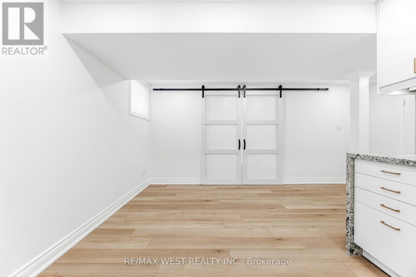 BASEMENT FLAT - 3778 ARBOURVIEW TERRACE - Photo 18