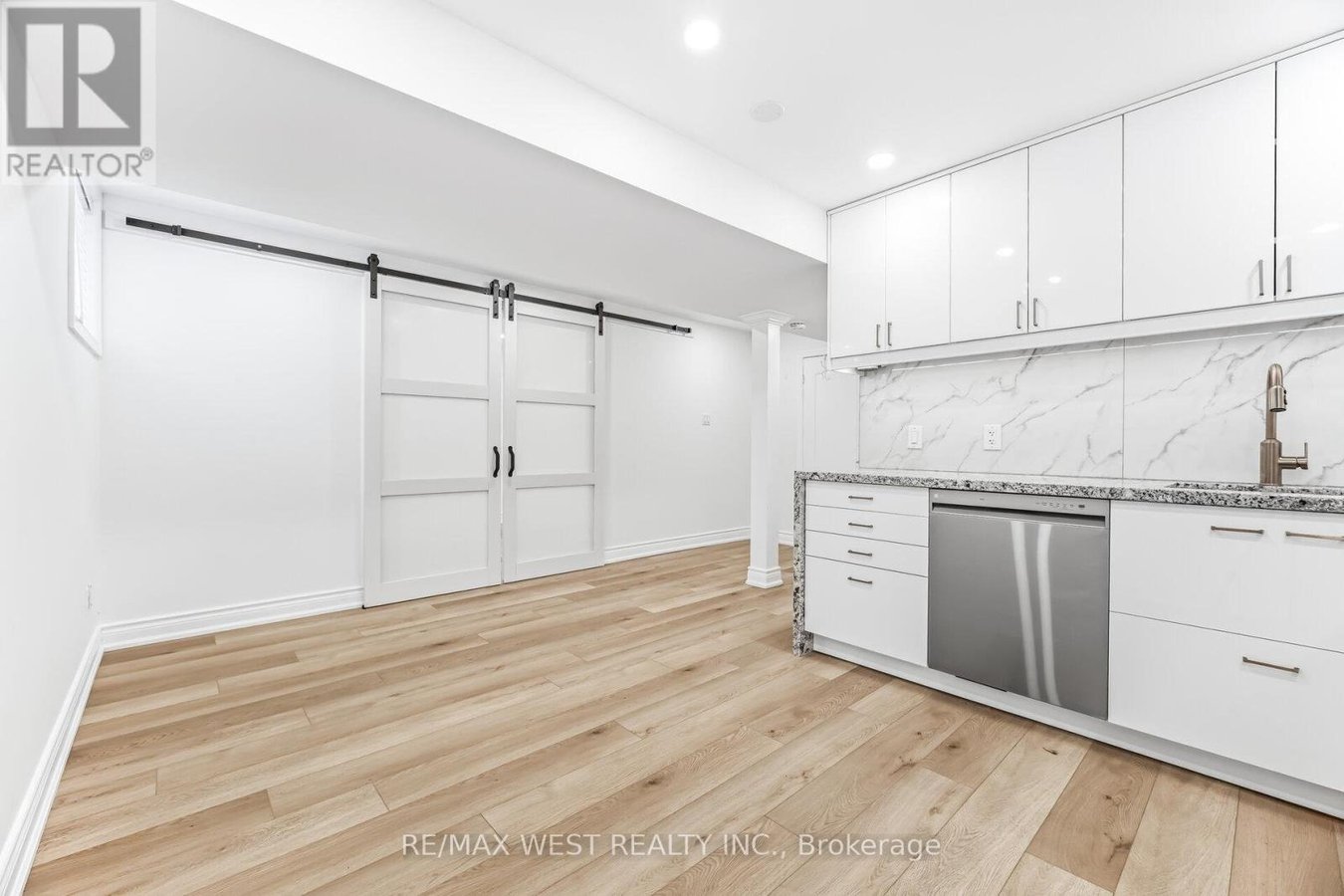 BASEMENT FLAT - 3778 ARBOURVIEW TERRACE - Photo 20
