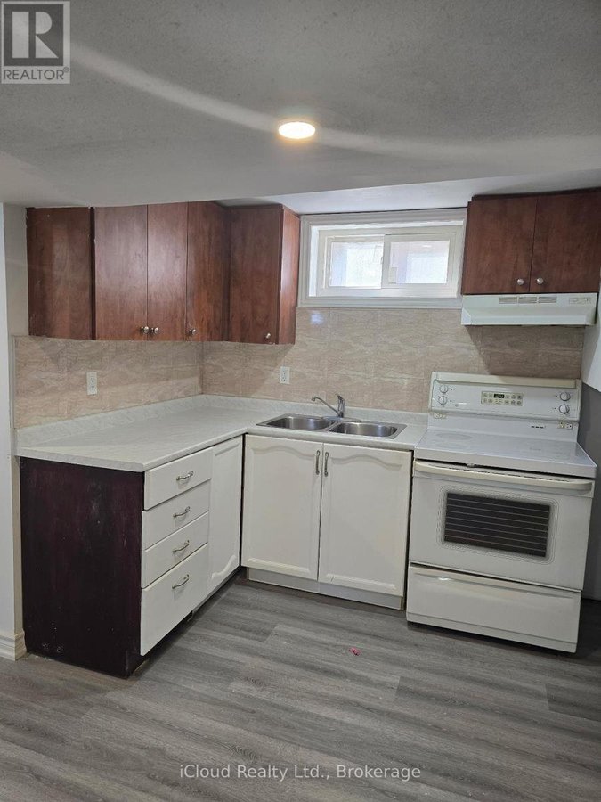 BSMT - 8 YORK STREET - Photo 3