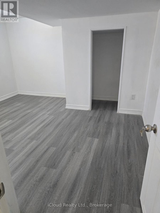 BSMT - 8 YORK STREET - Photo 8