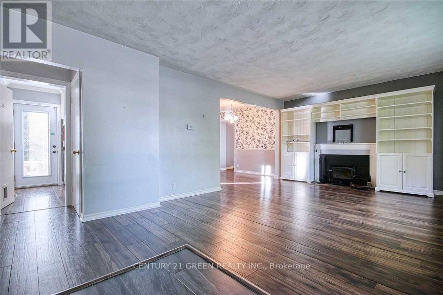 12 JOYCELYN DRIVE - Photo 4