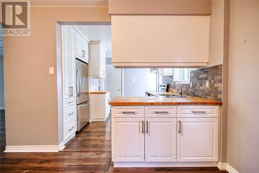 12 JOYCELYN DRIVE - Photo 9