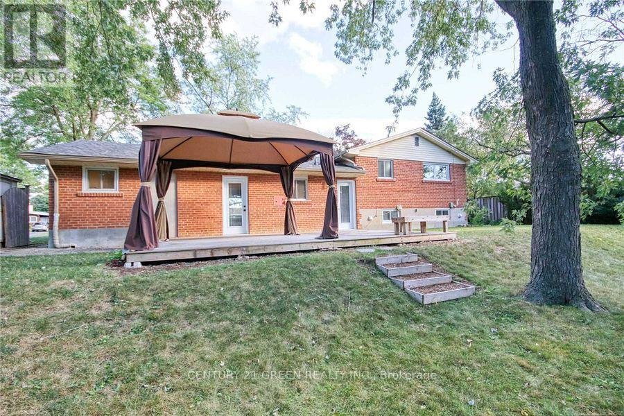 12 JOYCELYN DRIVE - Photo 24