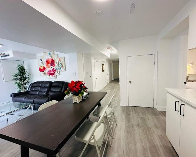 Guildwood Way - Photo 4