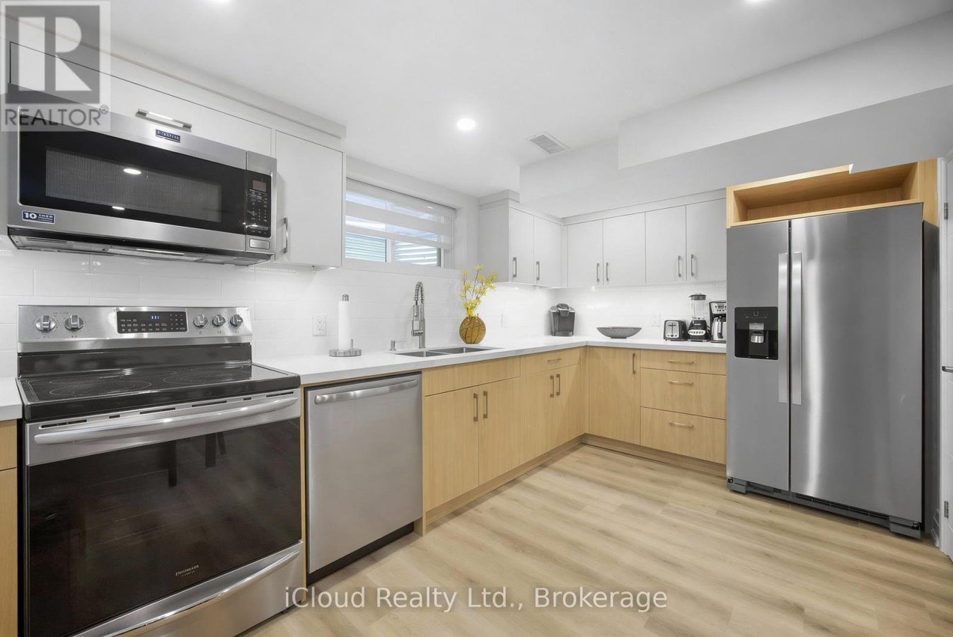 B - 23 SWANHURST BOULEVARD - Photo 1