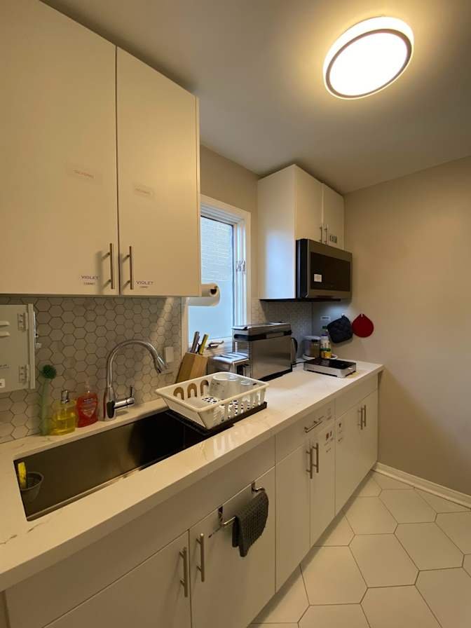 Testimony Square - Photo 8