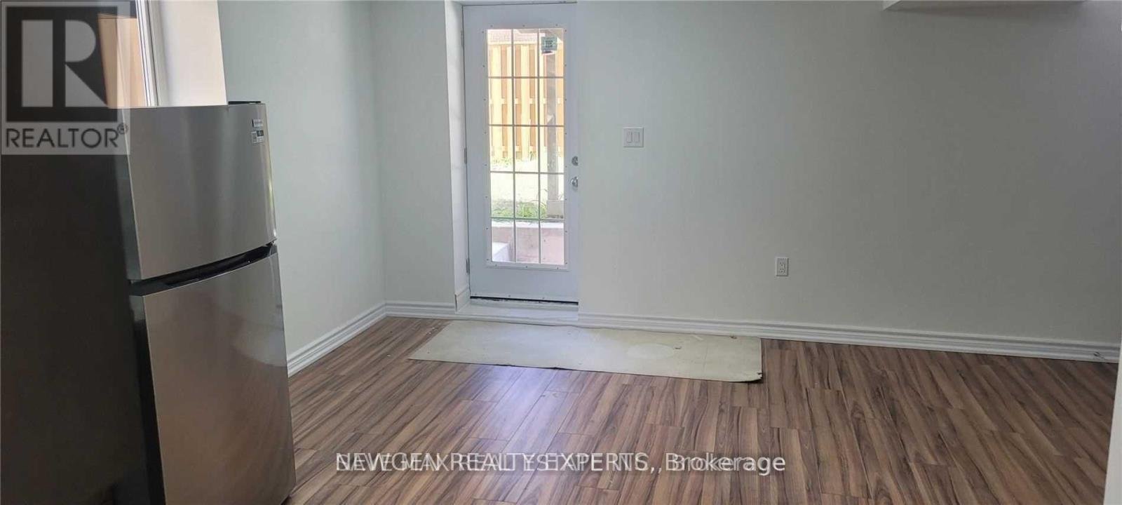 BSMNT/2 - 3080 OLYMPUS MEWS - Photo 2