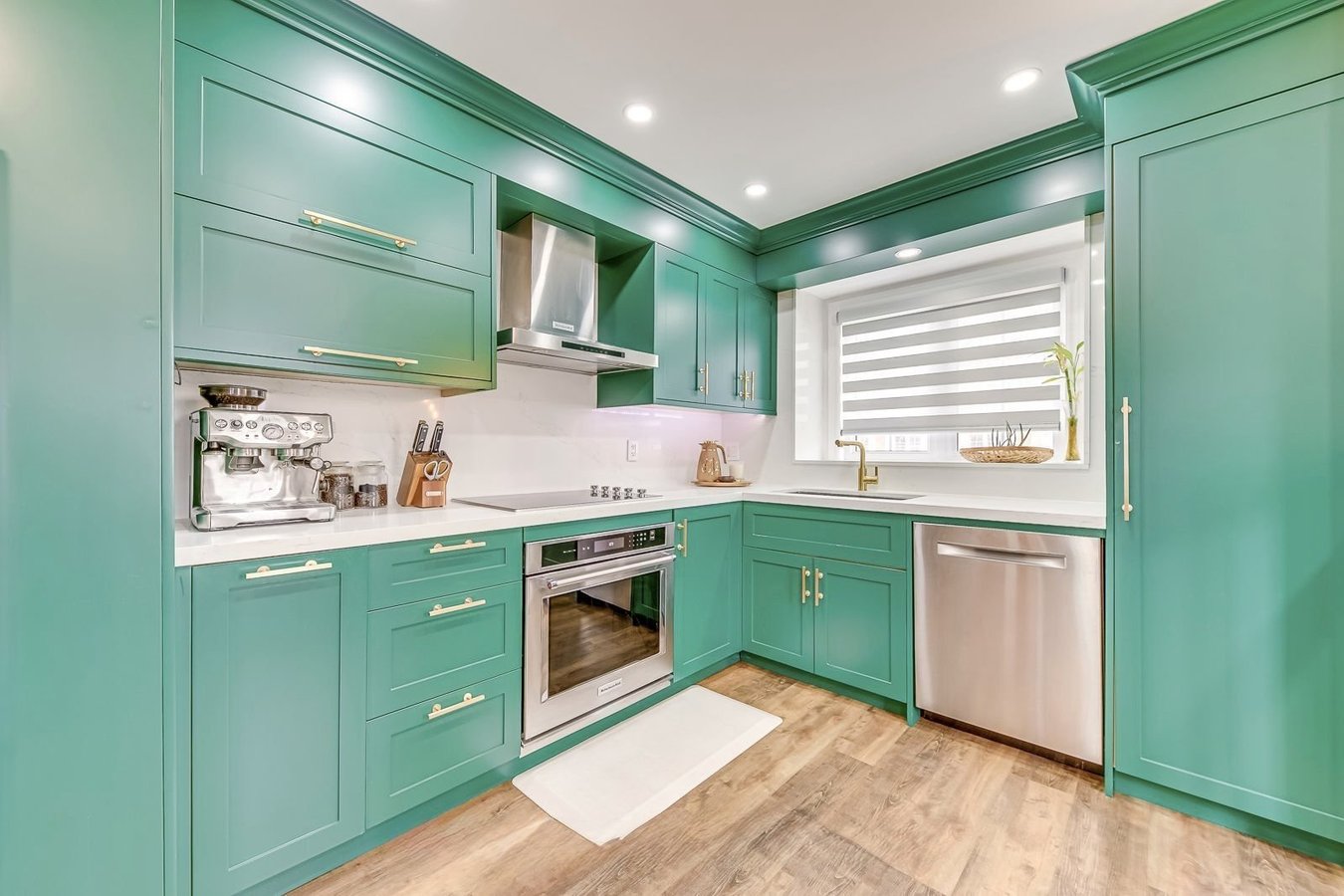 1128 Dundas Street West - Photo 5