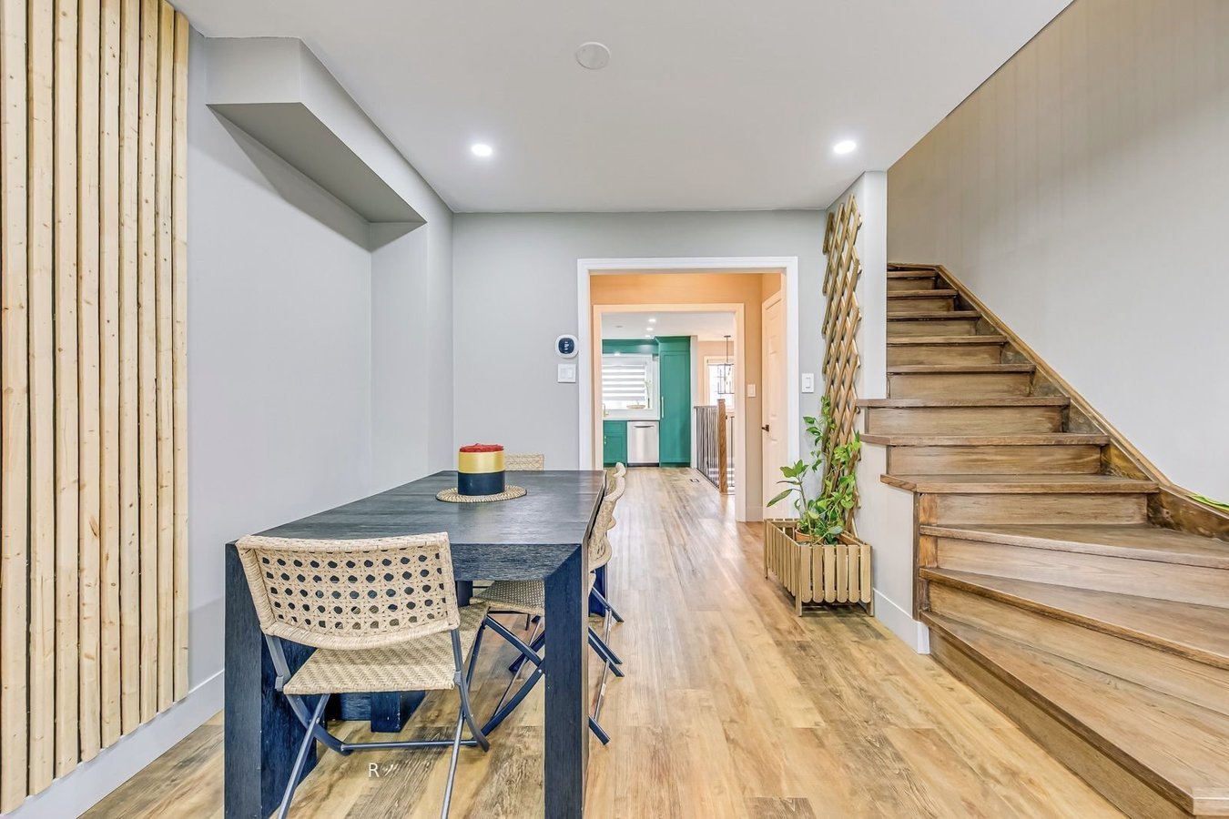 1128 Dundas Street West - Photo 7