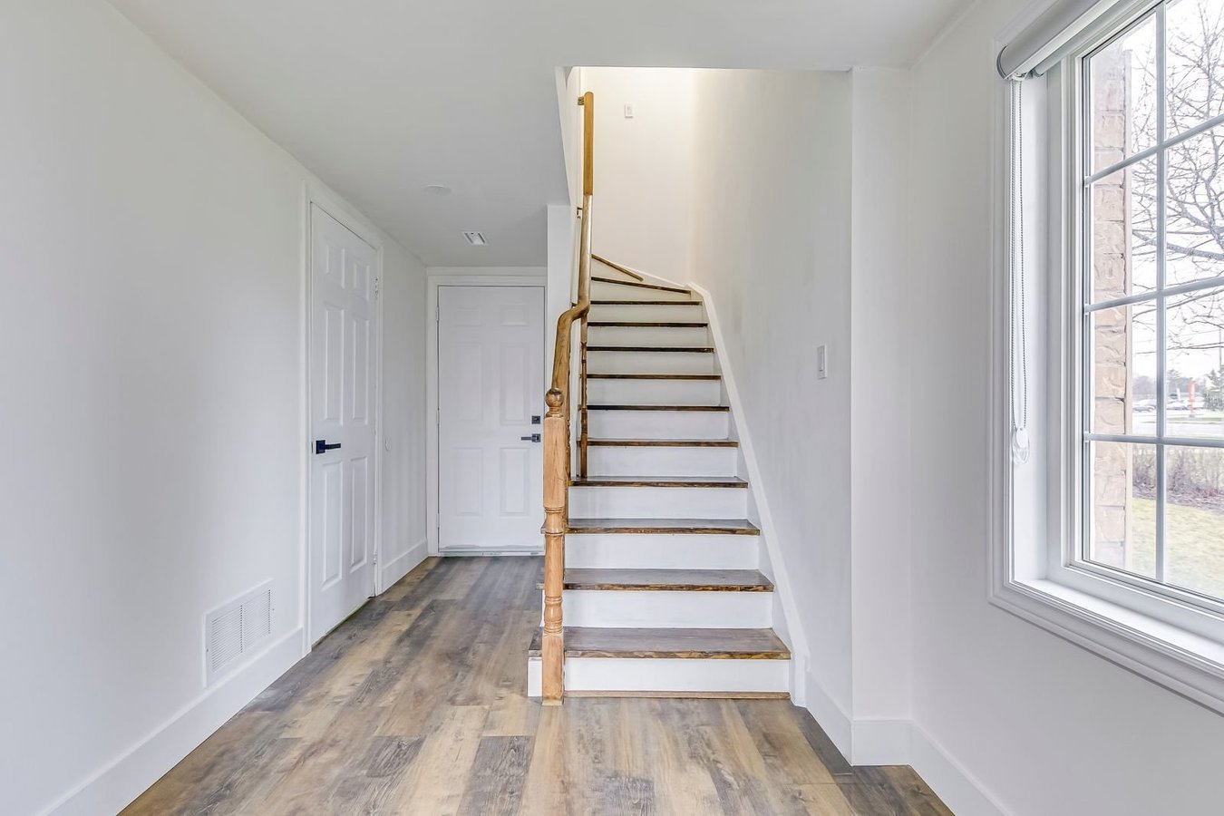 1128 Dundas Street West - Photo 17