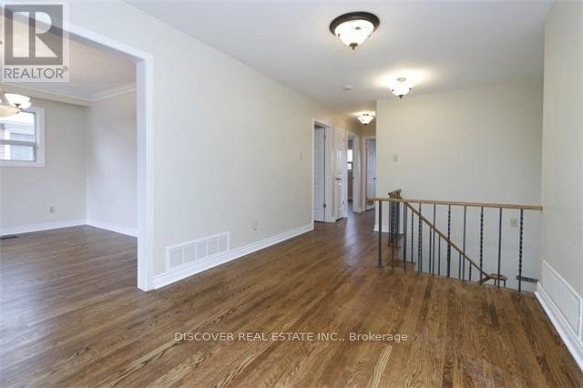 MAIN FLOOR ONLY - 525 CULLEN AVENUE - Photo 11