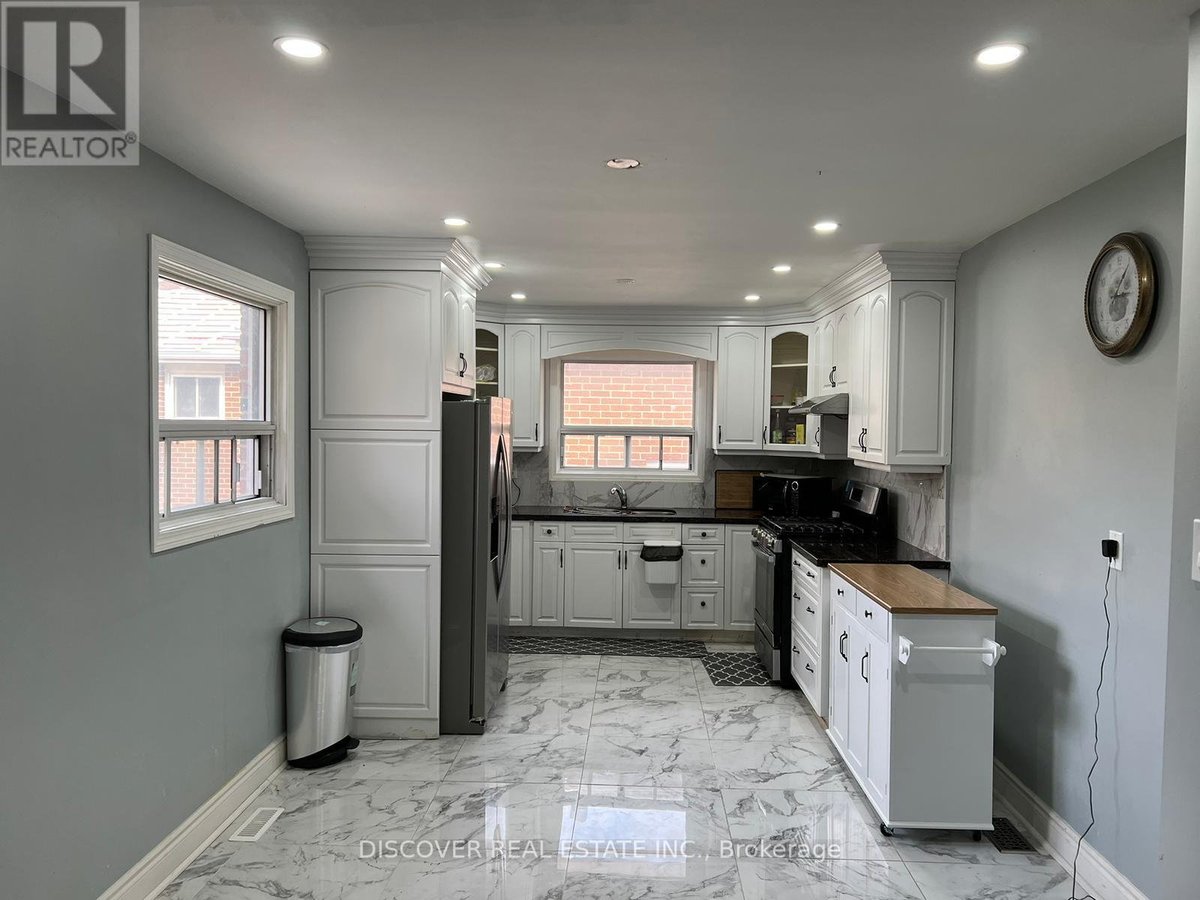 MAIN FLOOR ONLY - 525 CULLEN AVENUE - Photo 15