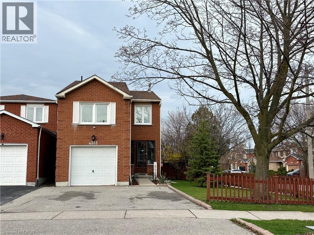 4313 LEE Drive - Photo 1
