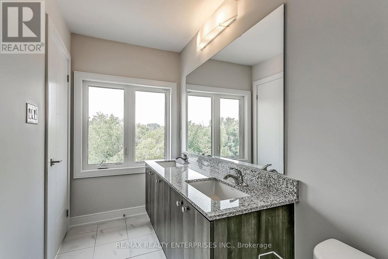 1094 BEACHCOMBER ROAD - Photo 13