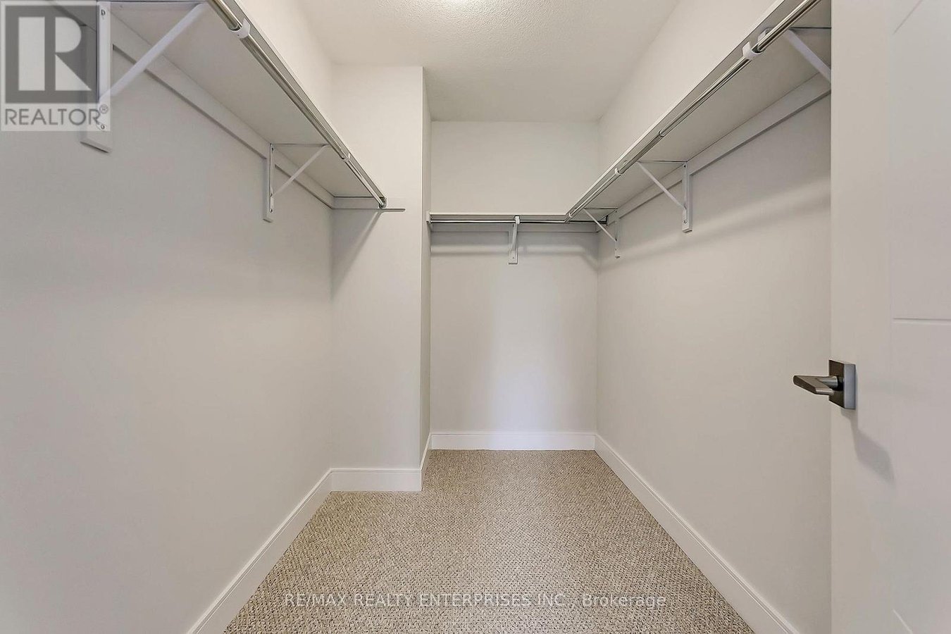 1094 BEACHCOMBER ROAD - Photo 16