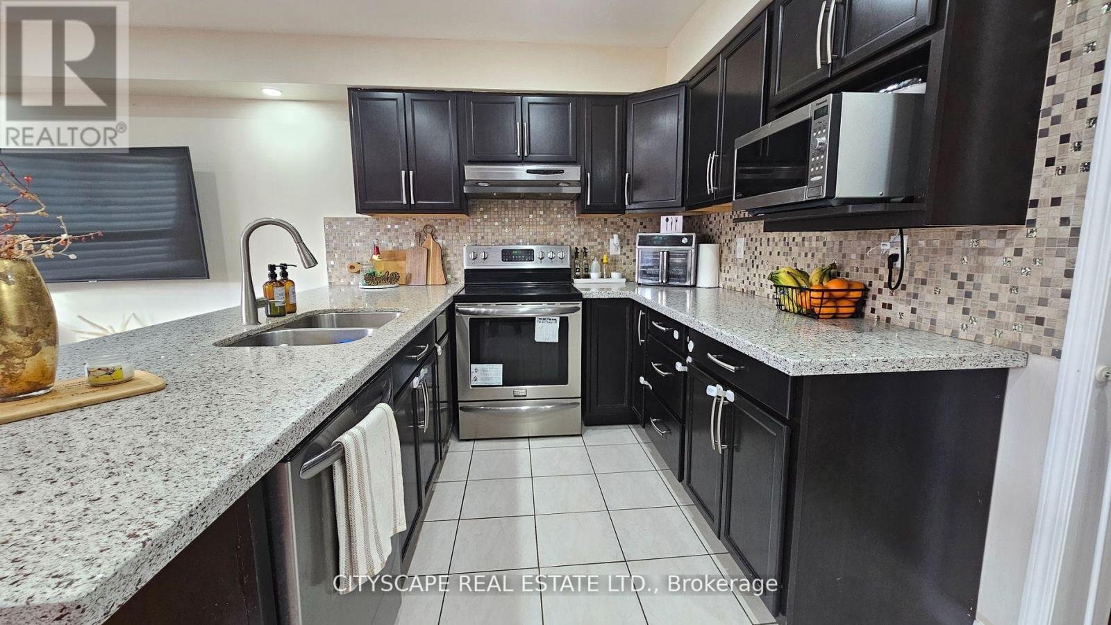 1408 QUEST CIRCLE - Photo 12