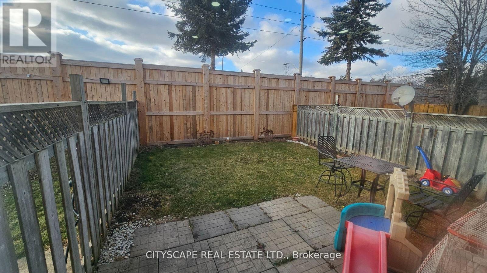 1408 QUEST CIRCLE - Photo 22