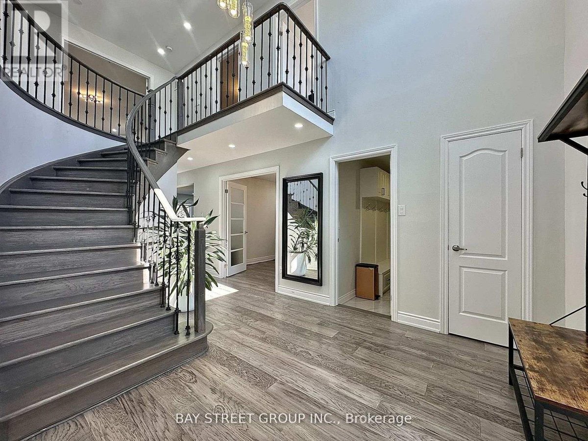 1593 WINTERGROVE GARDENS - Photo 2