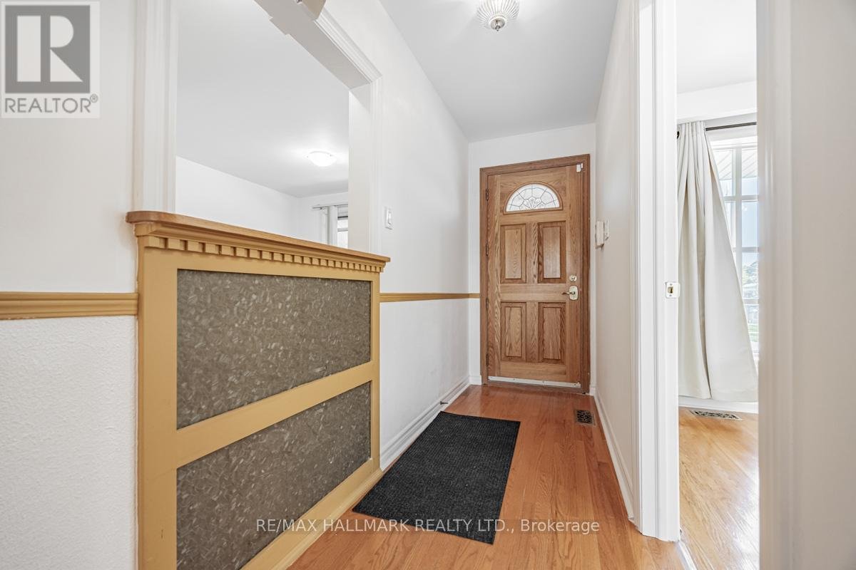 MAIN - 2112 TRUSCOTT DRIVE - Photo 2