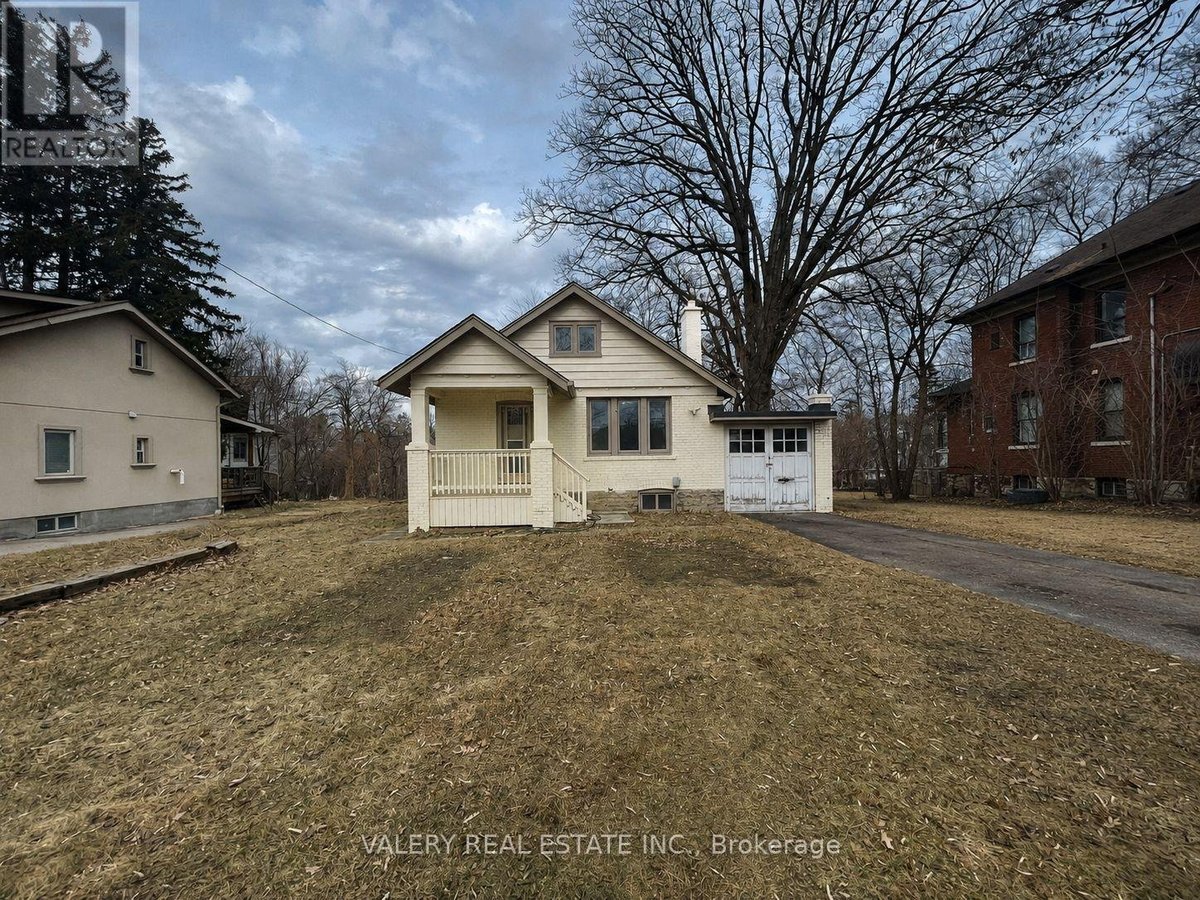 1 - 1561 HURONTARIO STREET - Photo 3
