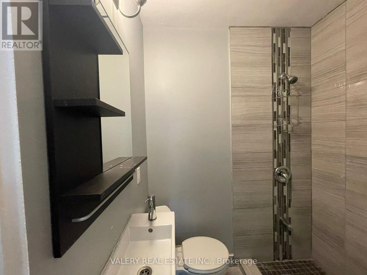 1 - 1561 HURONTARIO STREET - Photo 8