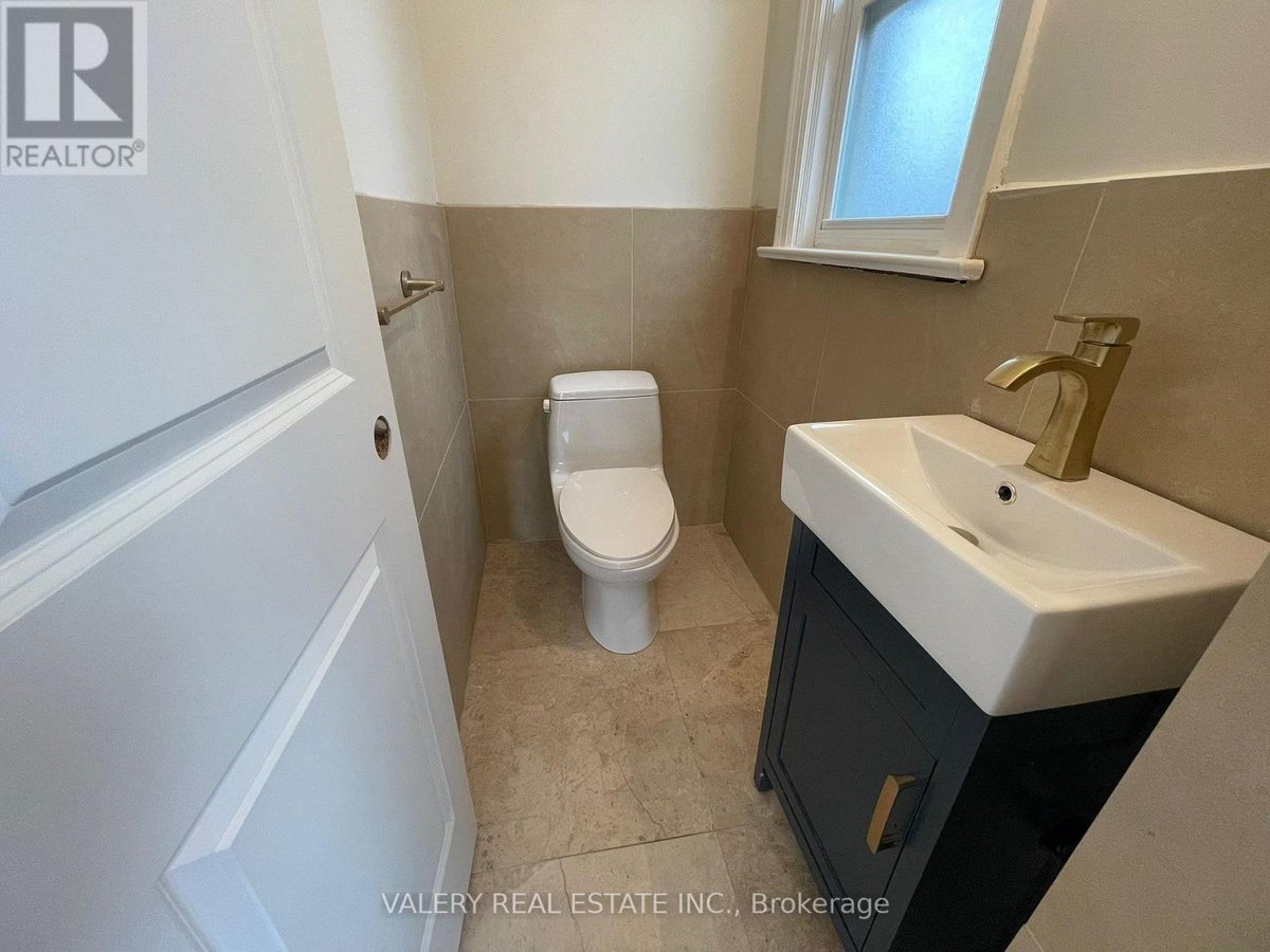1 - 1561 HURONTARIO STREET - Photo 15